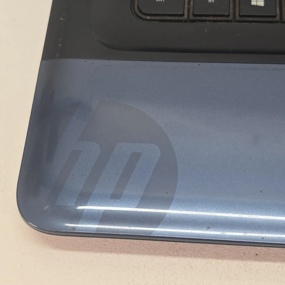 HP 2000 15.6
